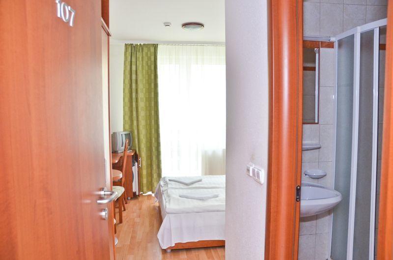 Hotel Kristaly Hajduszoboszlo Exterior photo