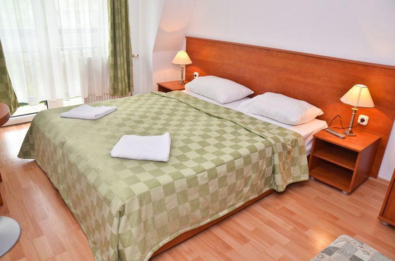Hotel Kristaly Hajduszoboszlo Exterior photo