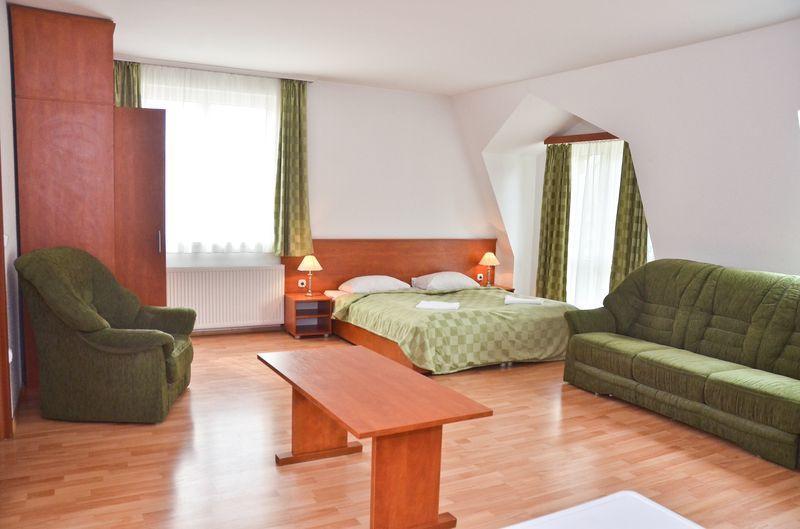 Hotel Kristaly Hajduszoboszlo Exterior photo